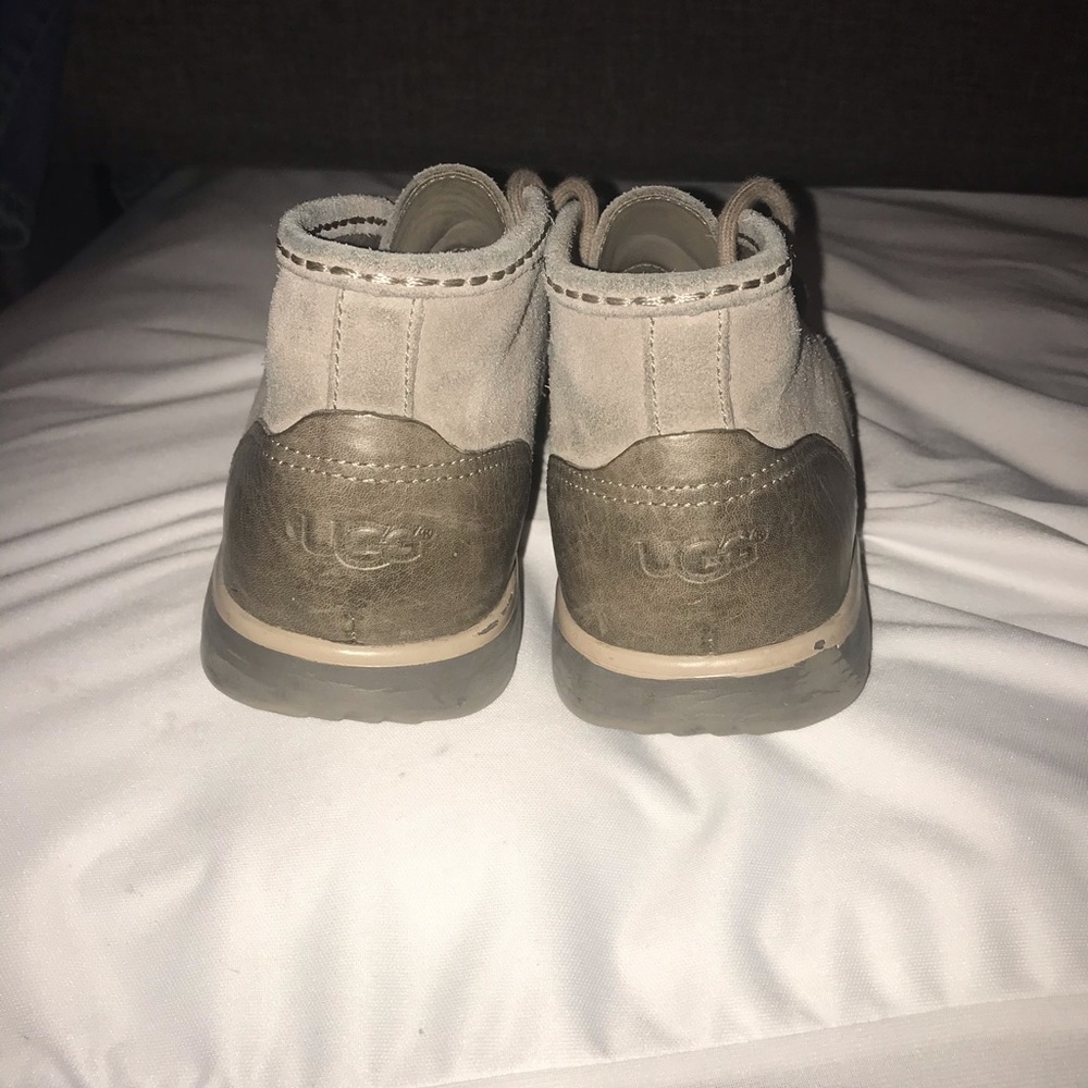 UGGS Men’s - Picture 4 of 7